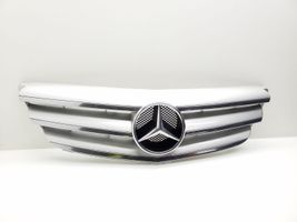 Mercedes-Benz A W169 Etupuskurin ylempi jäähdytinsäleikkö A1698800883