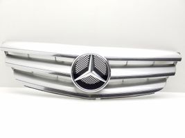 Mercedes-Benz A W169 Griglia superiore del radiatore paraurti anteriore A1698800883