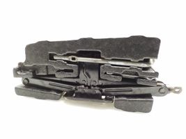 Hyundai Santa Fe Tool set 091492B050