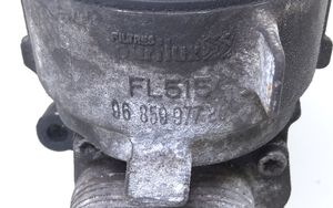 Ford Kuga I Tepalo filtro laikiklis/ aušintuvas 9685997780