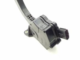 Toyota RAV 4 (XA30) Accelerator throttle pedal 7811042010