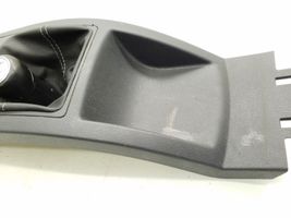 Volkswagen Polo IV 9N3 Rivestimento in plastica cornice della leva del cambio 6Q1863241