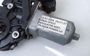 Toyota Corolla Verso AR10 Moteur de lève-vitre de porte avant 698200F010