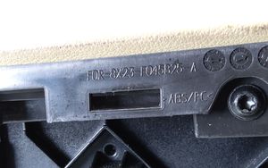 Jaguar XF Cita veida vidus konsoles (tuneļa) elementi 8X23F045D71A