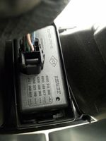 Renault Megane III Interrupteur feux de détresse 8200214895