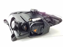 Audi Q7 4L Lampa przednia 4L0941004B