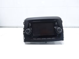 Fiat Ducato Panel / Radioodtwarzacz CD/DVD/GPS 10R036626