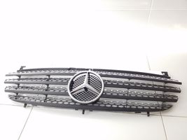 Mercedes-Benz Vito Viano W639 Grille calandre supérieure de pare-chocs avant A6398800185