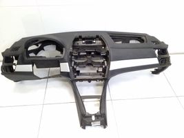 BMW X3 E83 Tableau de bord 7055976