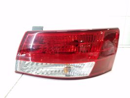 Hyundai Sonata Rear/tail lights 924023K0