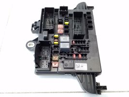 Opel Insignia A Module de fusibles 13485563