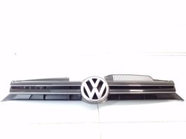 Volkswagen Golf VI Etupuskurin ylempi jäähdytinsäleikkö 5K0853653F
