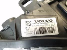 Volvo V60 Lampa przednia 31420254