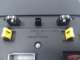 Renault Captur Panel radia 10R0510404