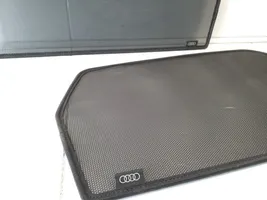 Audi Q5 SQ5 Takaoven häikäisysuoja/verho 