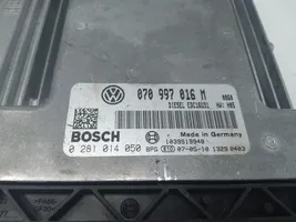 Volkswagen Touareg I Unité de commande, module ECU de moteur 070997016