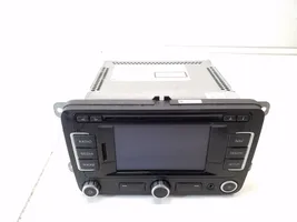 Volkswagen PASSAT B7 Unità principale autoradio/CD/DVD/GPS 3C0035279