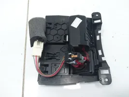 Audi A5 8T 8F Peleninė panelėje 8K0857951