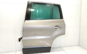 Volkswagen Tiguan Rear door 