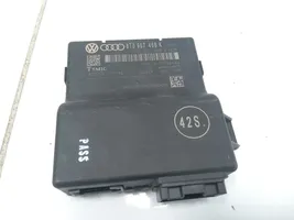 Audi A4 S4 B8 8K Gateway control module 8T0907468