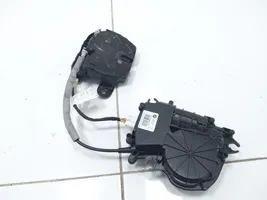 BMW X1 F48 F49 Takaluukun/tavaratilan lukon vastakappale 16367210