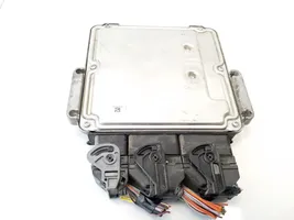 Renault Trafic II (X83) Calculateur moteur ECU 237101754R