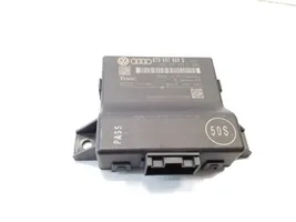 Audi A4 S4 B8 8K Gateway control module 8T0907468S