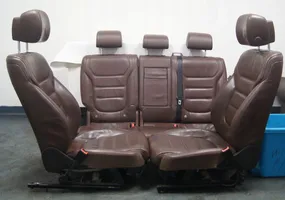 Volkswagen Touareg II Set sedili 