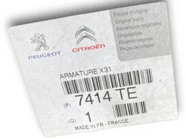 Citroen C5 Poutre de soutien de pare-chocs arrière 9662697480