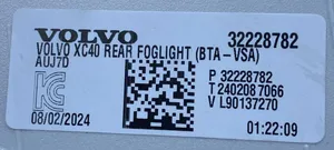 Volvo XC40 Задний бампер фонарь 32228782