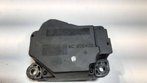 Volvo S40 Motorino attuatore ricircolo aria dell’A/C 4N5H19E6166652A