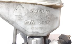 Volvo V70 Główny cylinder hamulca 8646006