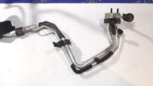 Volvo XC70 Air conditioning (A/C) pipe/hose 31267980