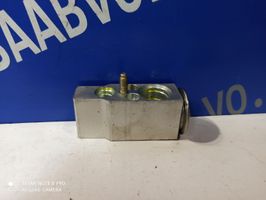 Volvo V70 Air conditioning (A/C) expansion valve 30676364