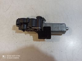 Volvo XC70 Seat adjustment motor 0390203219