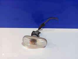 Saab 9-3 Ver2 Indicatore di direzione anteriore 4113213