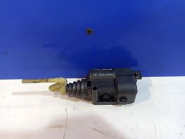 Saab 9-3 Ver2 Maniglia di rilascio del tappo carburante 12837101