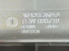 Volvo XC60 Отделка вокруг крышки топливного бака 000719