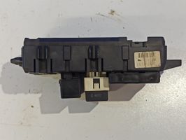 Volvo S40, V40 Relay mounting block 30807016