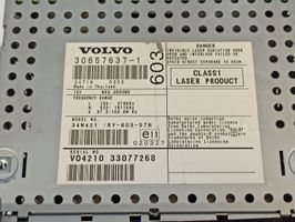 Volvo V70 Panel / Radioodtwarzacz CD/DVD/GPS 30657637