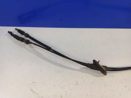 Volvo S60 Gear shift cable linkage 8689481