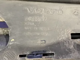 Volvo V60 Narożnik zderzaka przedniego 31425114