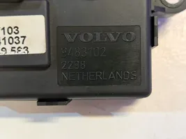 Volvo V70 Sunroof control unit/module 9483102