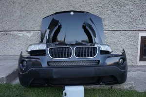 BMW X3 E83 Priekio detalių komplektas 