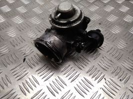 Audi A4 S4 B6 8E 8H Soupape vanne EGR 038131501AA