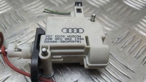 Audi A4 S4 B7 8E 8H Serratura del tappo del serbatoio del carburante 8E0862153A