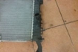 Opel Meriva A Radiateur de refroidissement 