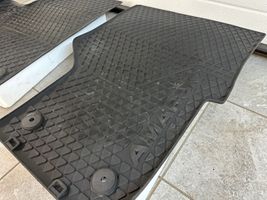 Volkswagen Amarok Car floor mat set 