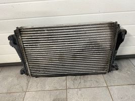 Volkswagen Amarok Välijäähdyttimen jäähdytin 2H0145804