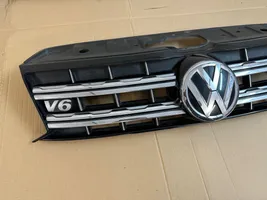 Volkswagen Amarok Grotelės priekinės 2H6853653